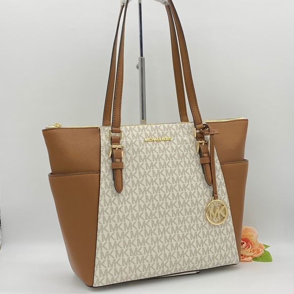 MICHAEL KORS CHARLOTTE LARGE TOP ZIP TOTE VANILLA - Picture 3 of 16